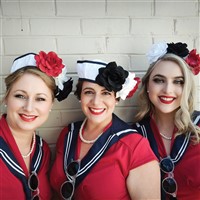  A Weekend of Music, Mystery &?Vintage Glamour